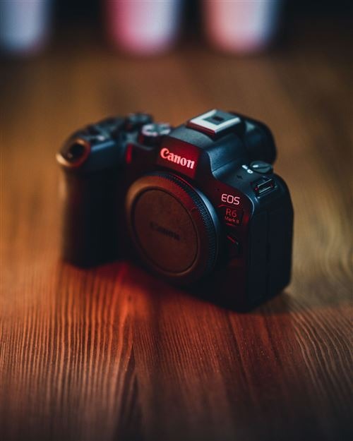 Canon EOS R6 Mark II + RF 24-105mm f/4-7.1 IS STM Hybrid Camera