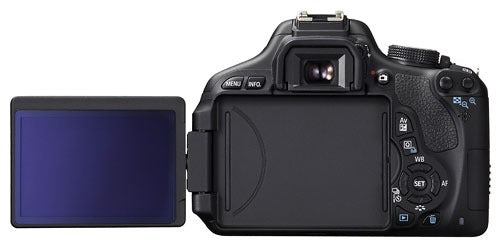Canon EOS 600D + Obj. Canon EF-S IS 18 - 135 mm f/3.5 - 5.6
